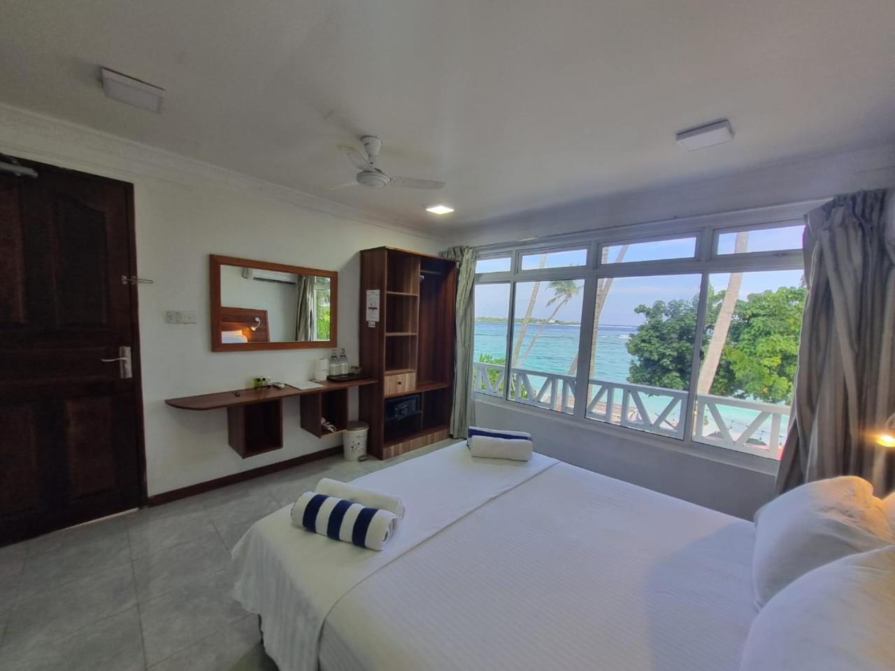 Batuta Maldives Surf View Affittacamere
