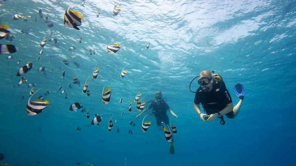 Batuta Maldives Surf View 2* Thulusdhoo
